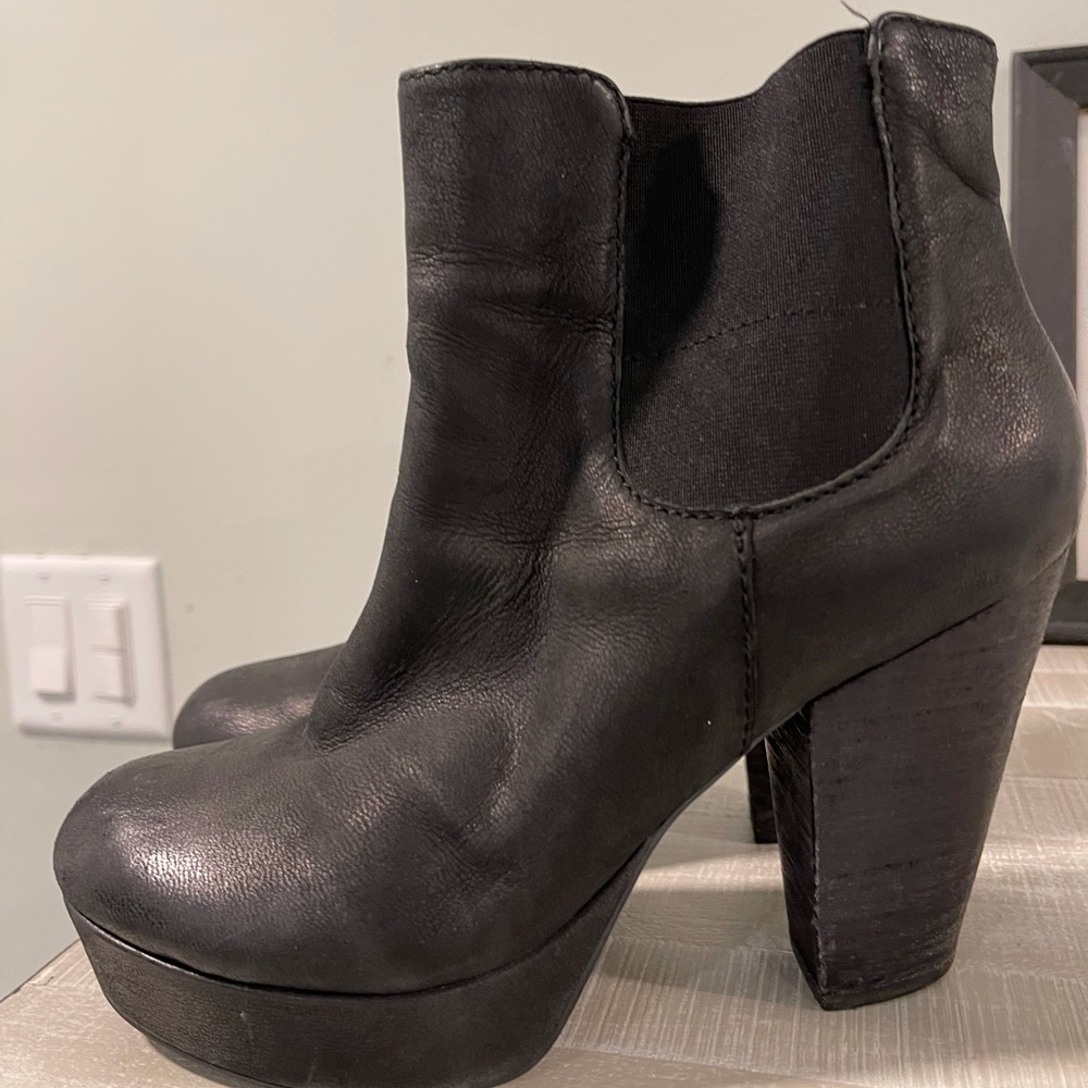 Ankle booties